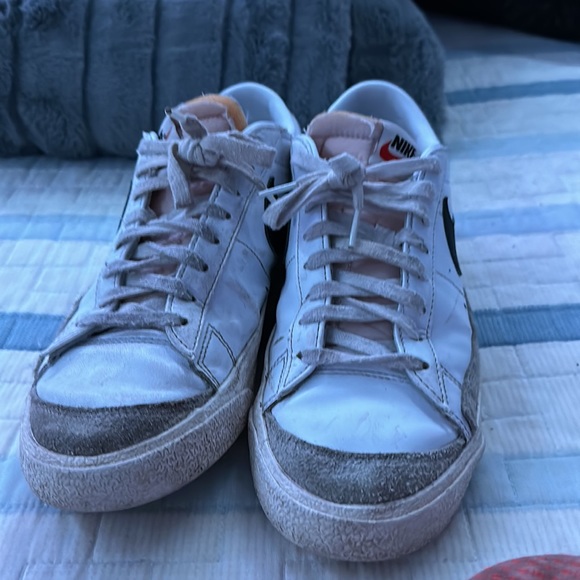 Nike react phantom/Nike blazer low. 2 pairs of shoes - Picture 3 of 4